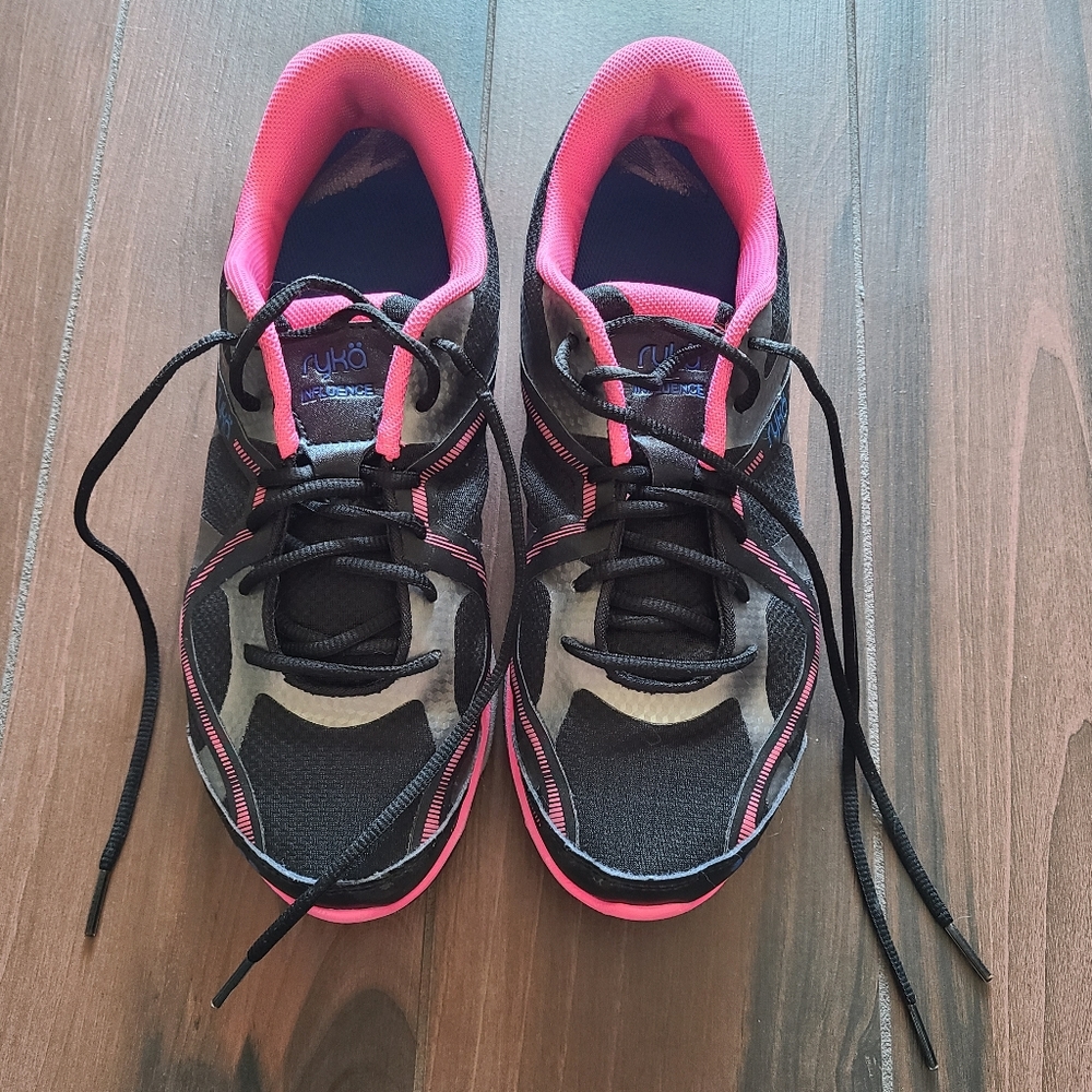 Ryka Influence sneakers (size:9W)